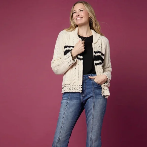 Coco + Carmen Romilly Collared Zip Front Cardigan - whipstitch cardigan - Picture 5 of 9